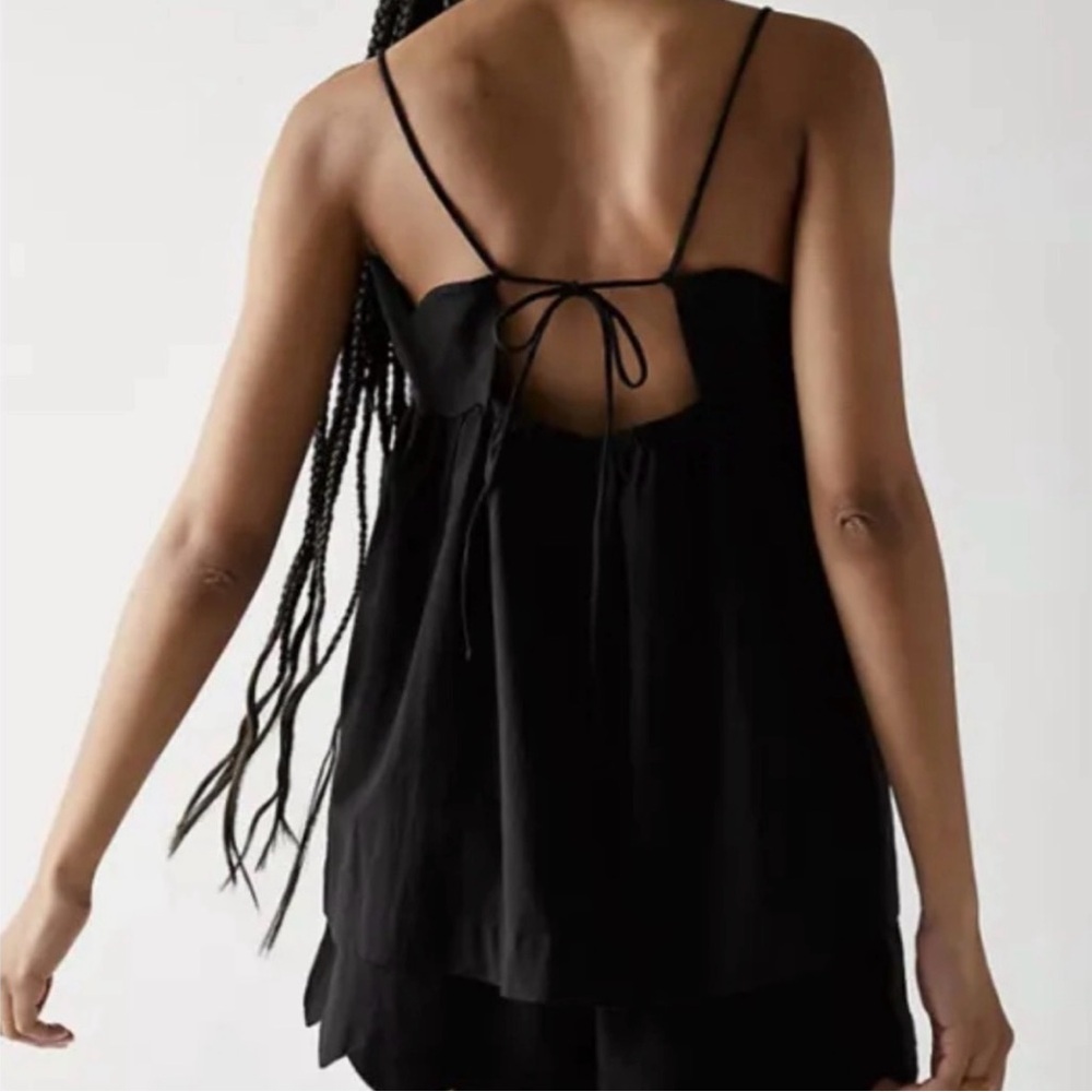 Free PeopleSweet Scallop tank and shorts set - size large - Picture 2 of 5